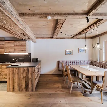 Ausserbrente Landhuis Tux